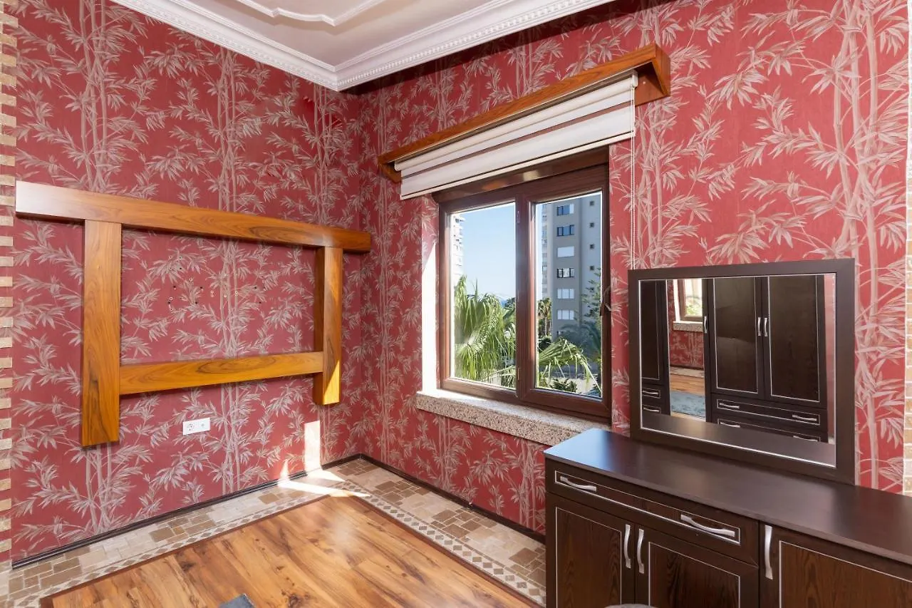 Large Duplex Apartment With Sea View Antalya