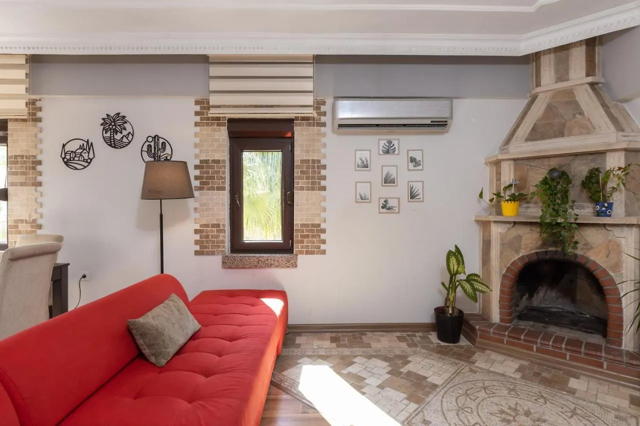 Large Duplex Apartment With Sea View Antalya