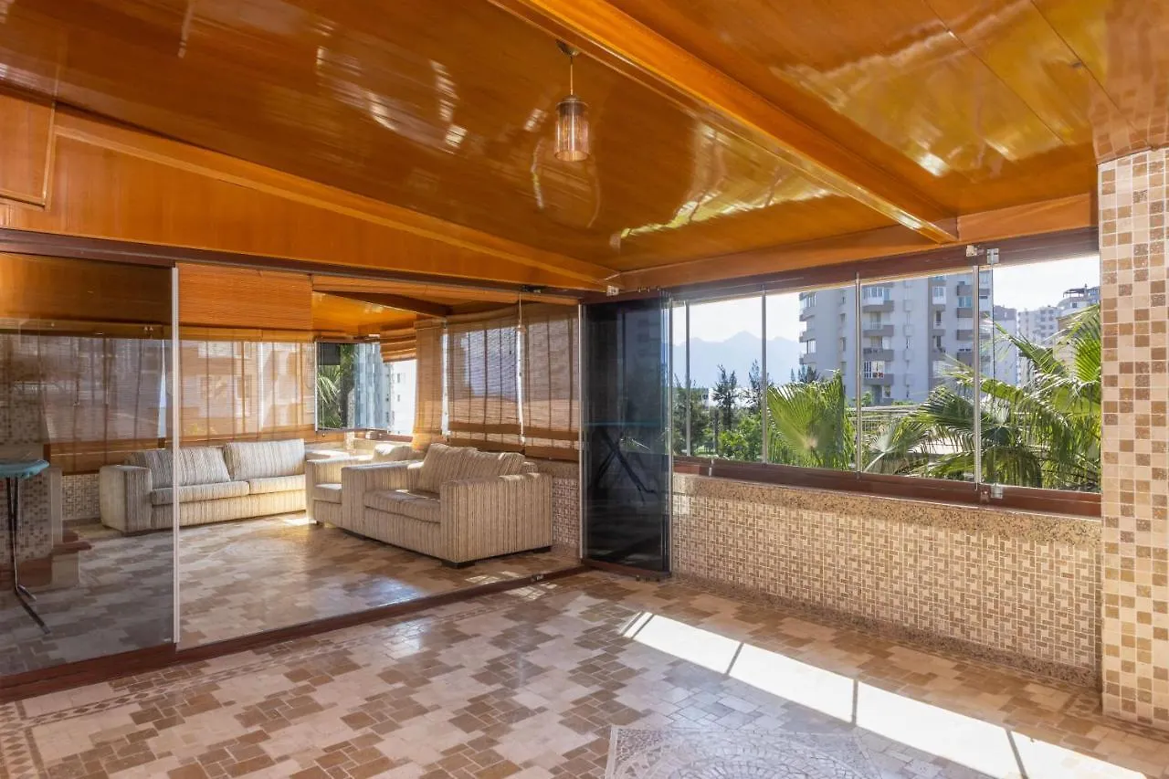 Large Duplex Apartment With Sea View Antalya